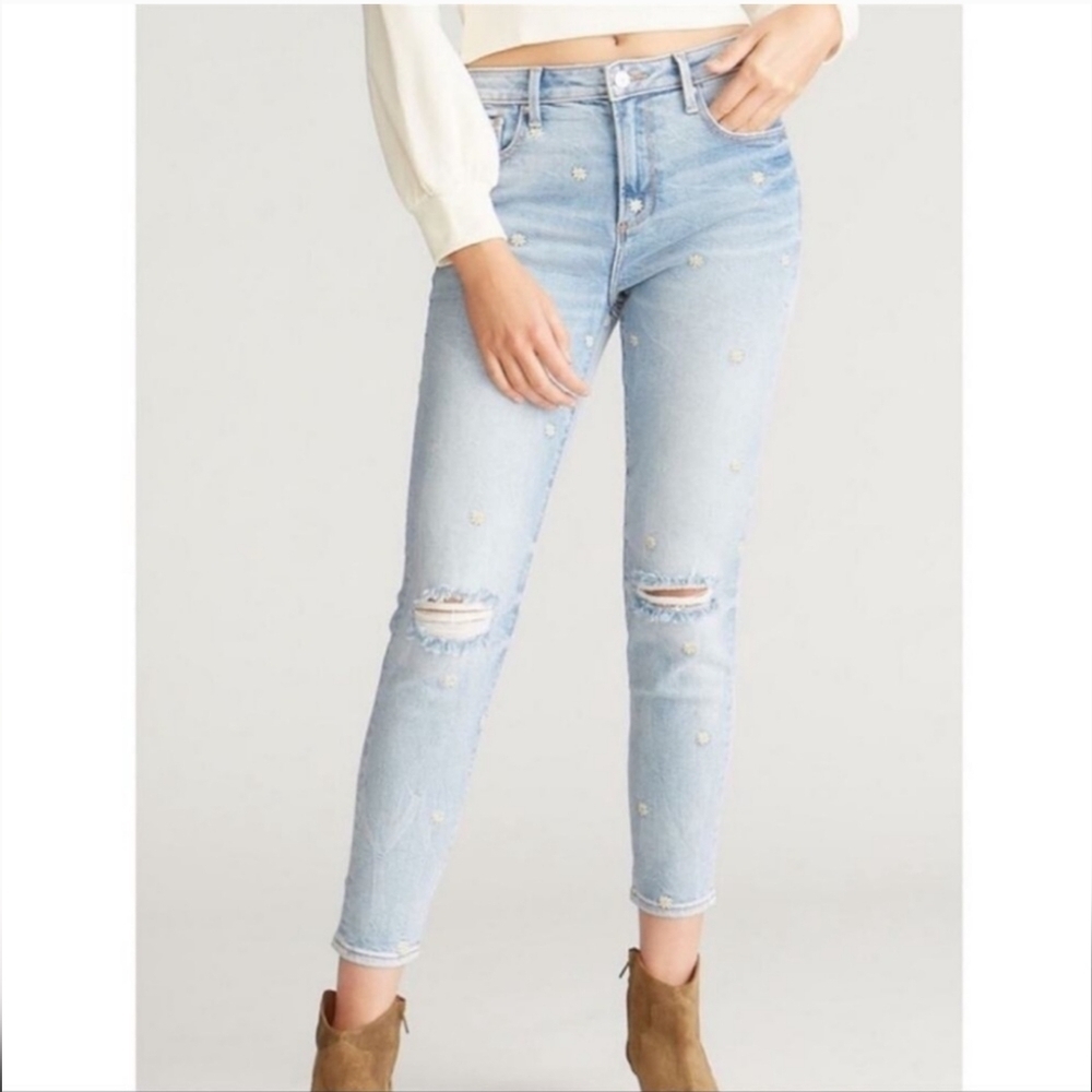 Driftwood Gizelle Embroidered Daisy Jeans Size 26